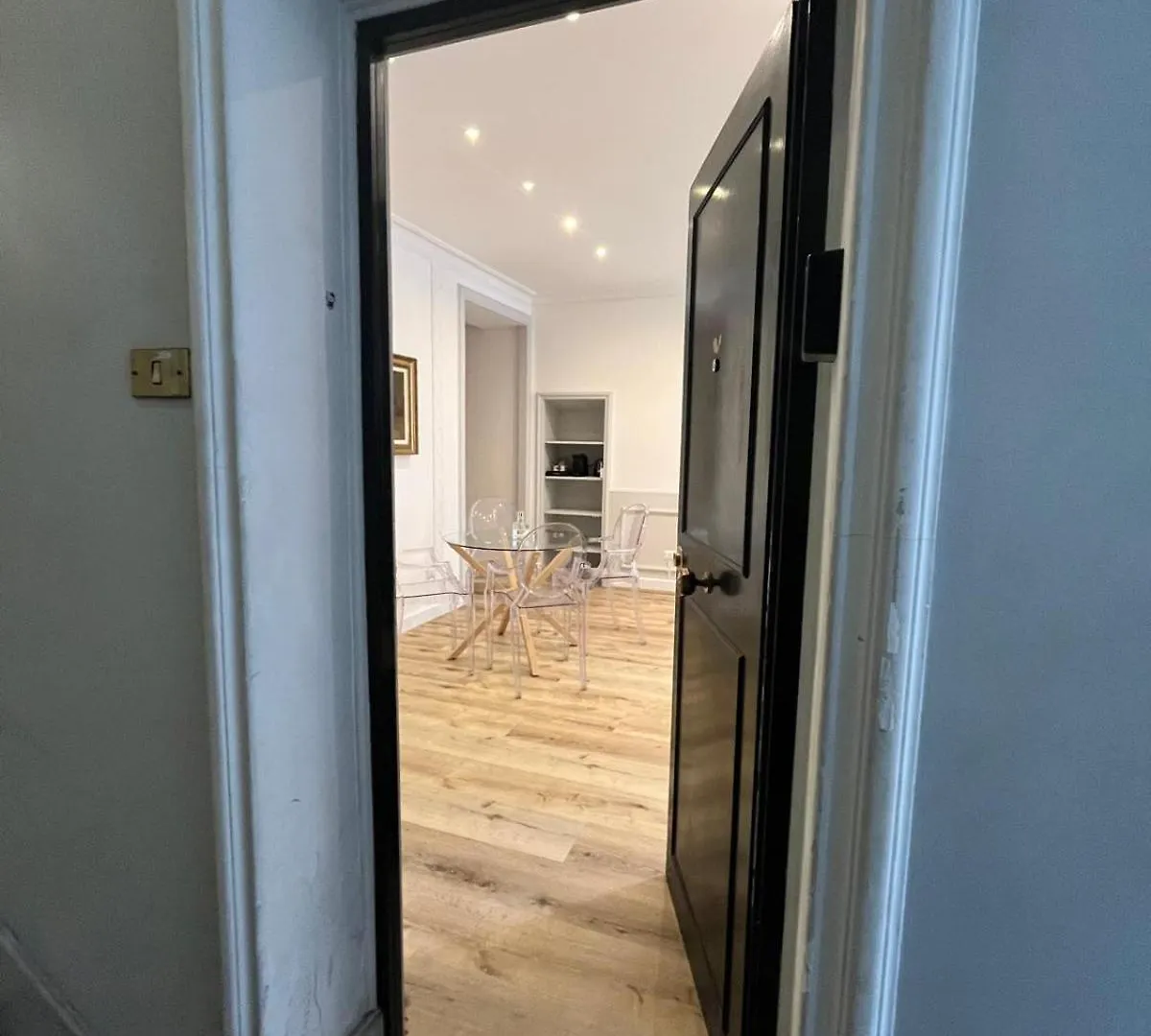 Crispi 30 Stylish Apartment Rome Italy