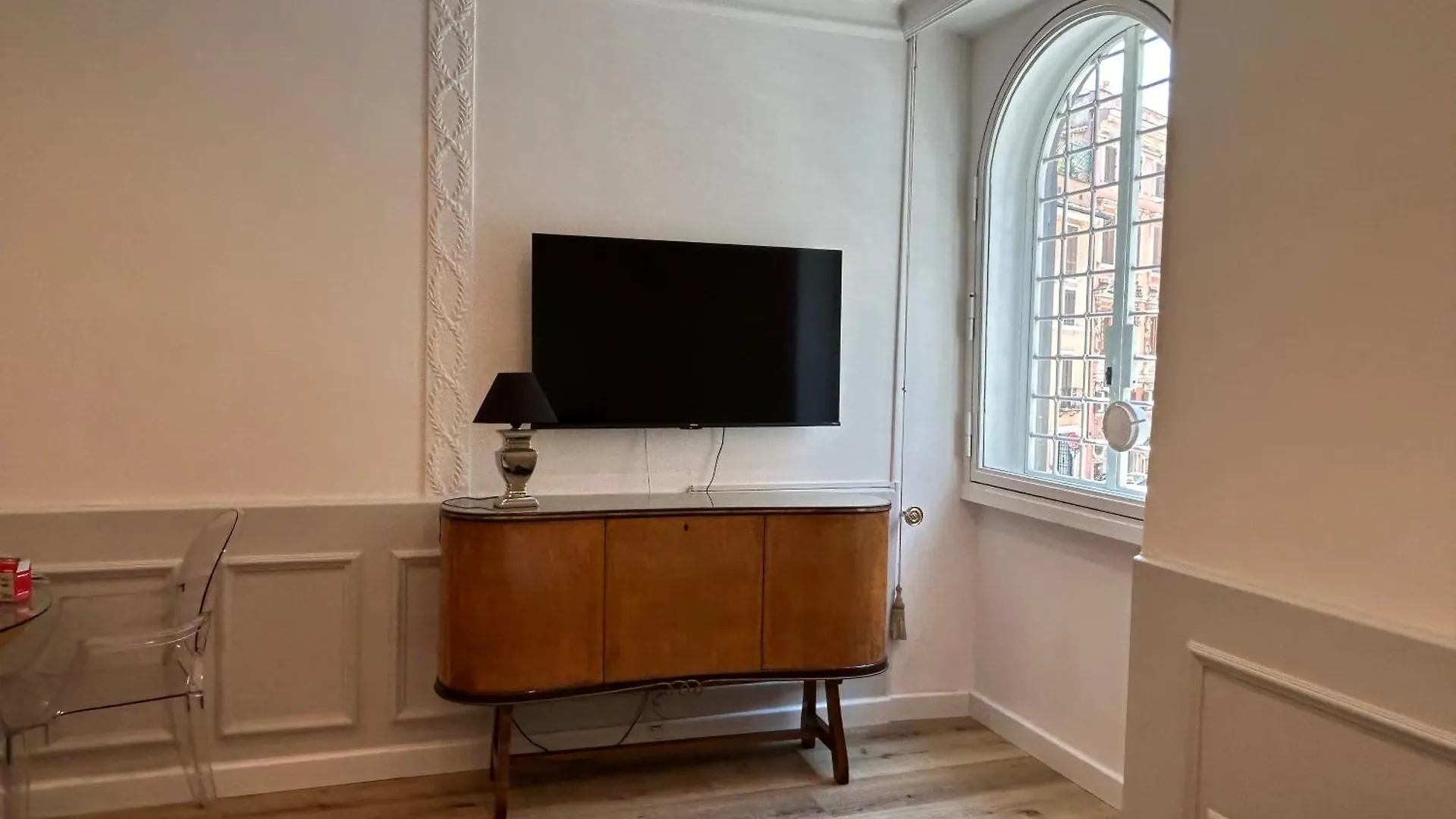 Crispi 30 Stylish Apartment Rome
