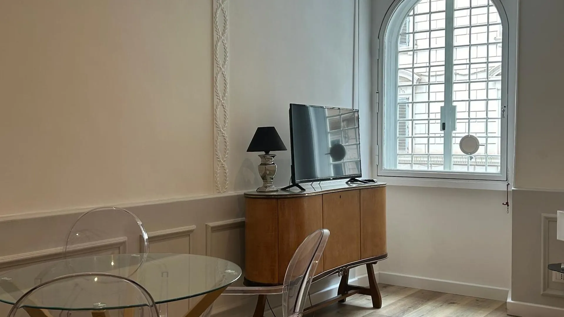 Crispi 30 Stylish Apartment Rome