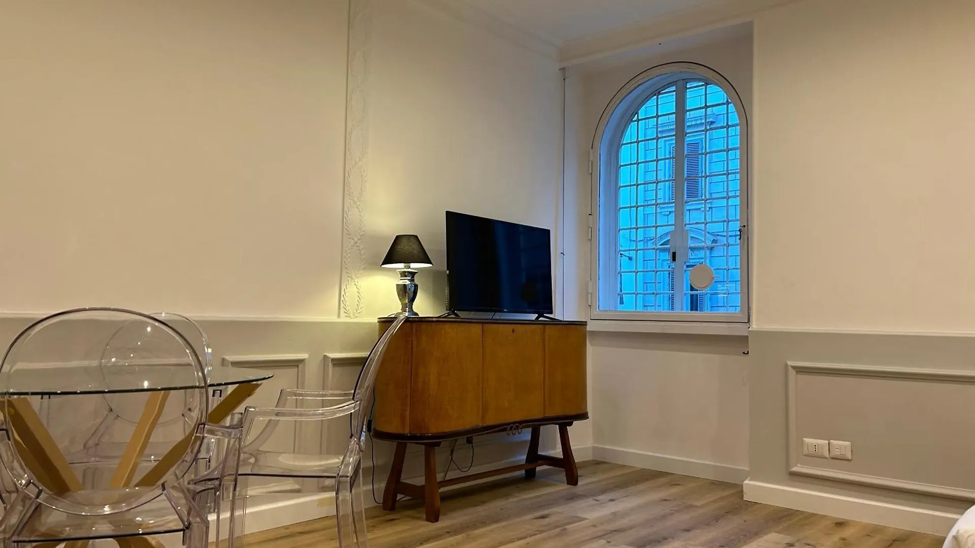 Crispi 30 Stylish Apartment Rome