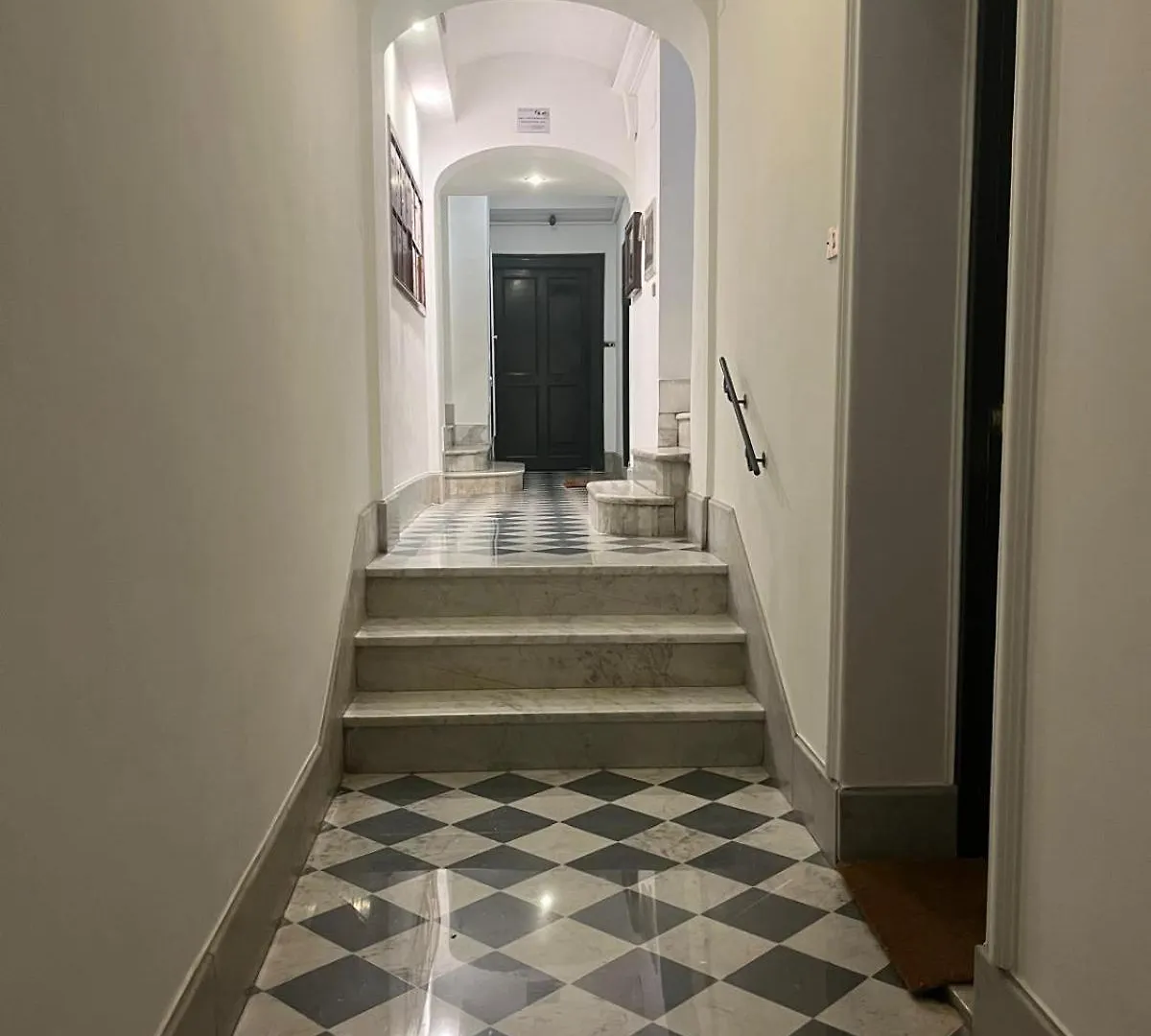 Crispi 30 Stylish Apartment Rome
