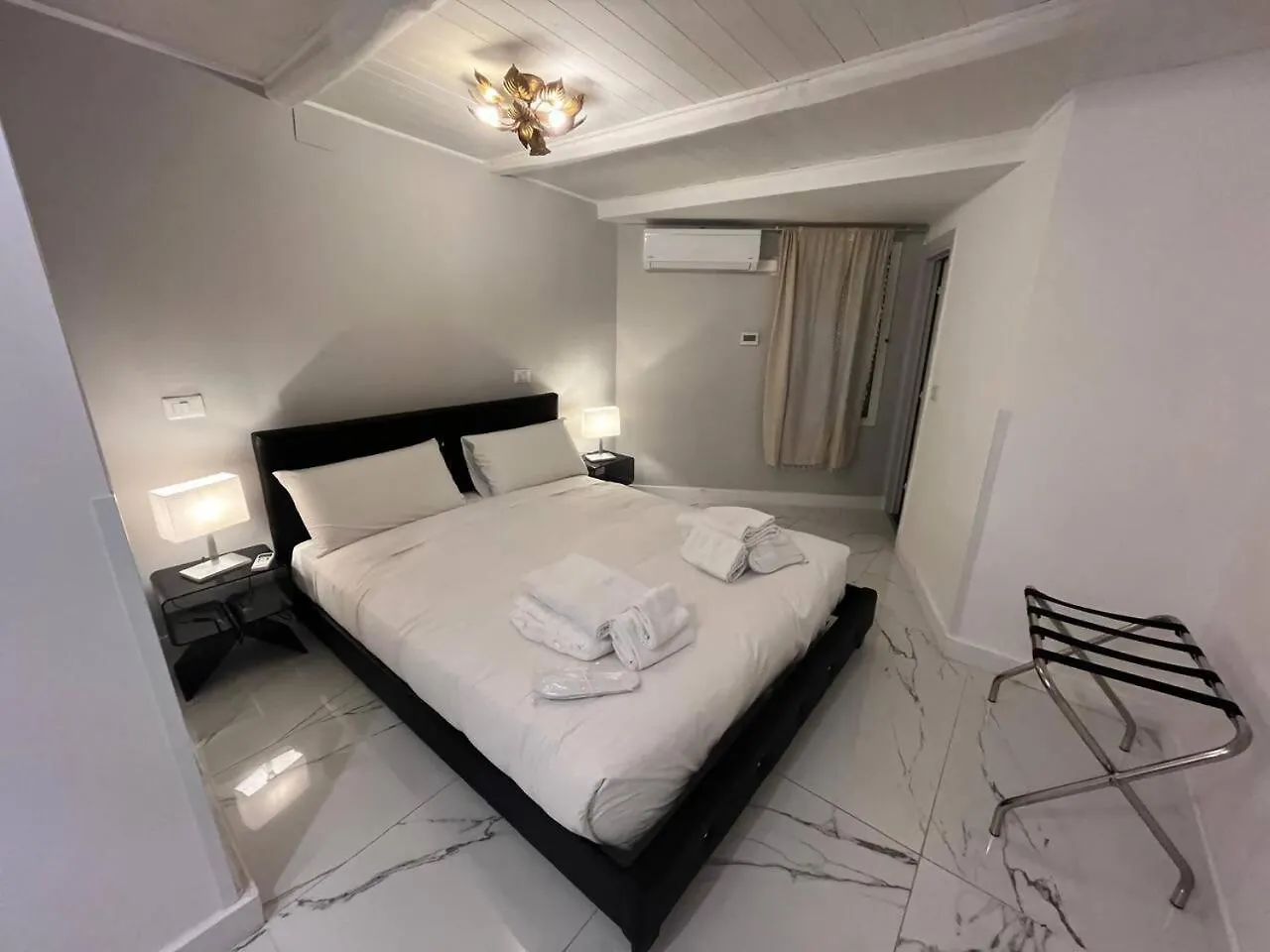 Crispi 30 Stylish Apartment Rome Italy